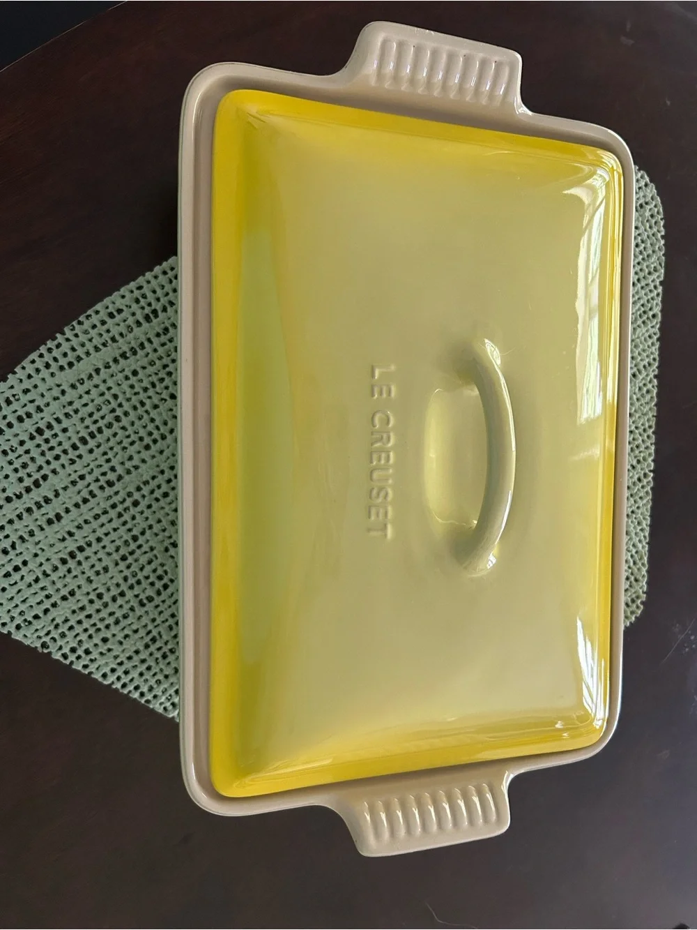 Le Creuset Vibrant Yellow Covered Rectangular Casserole Baker Stoneware 4 Qt